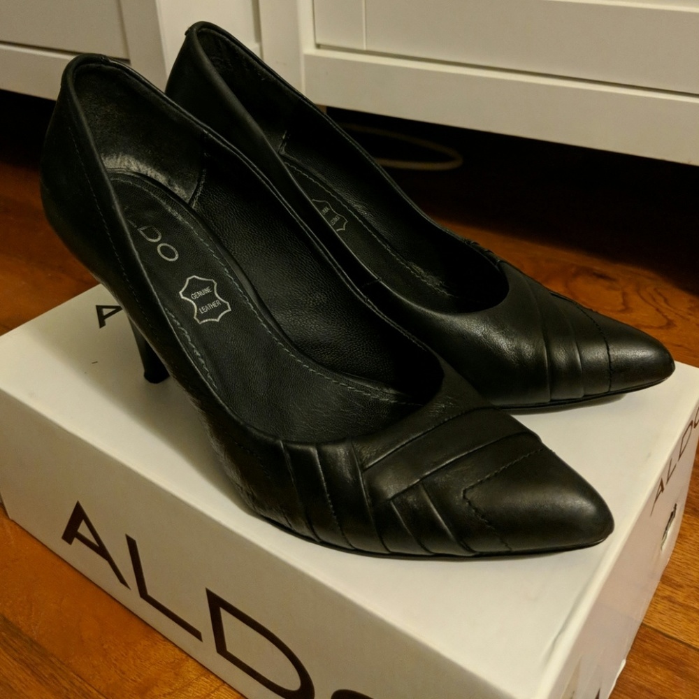 Aldo Black Leather Pointy Stiletto Pumps Size 37